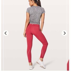 Lululemon Chasing Miles Tights 25" in Red Size 6